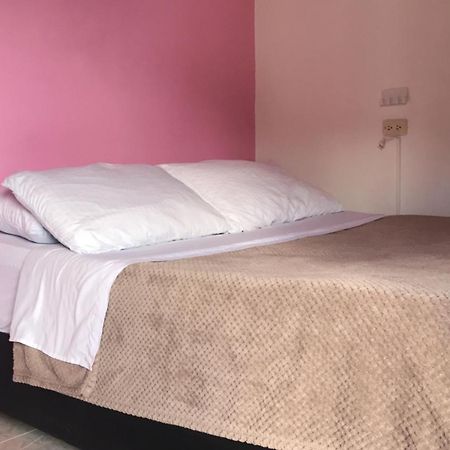 Hospedaje Casa Rosa Хардин Екстериор снимка